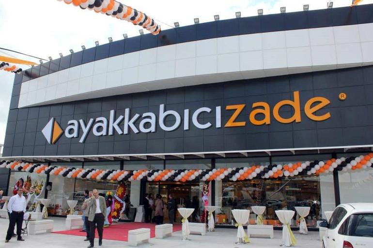 "Ayakkabı kralı"nın intiharı ilə bağlı sirrlər açılır