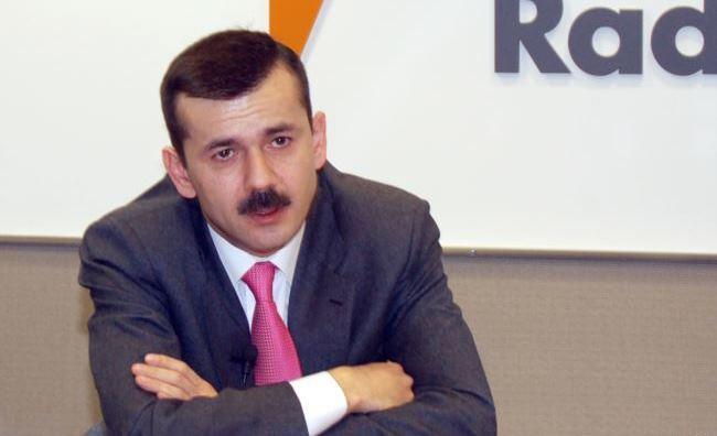 Dəhşətli yanğında ölən həkim tanınmış şəxsin qardaşıdır