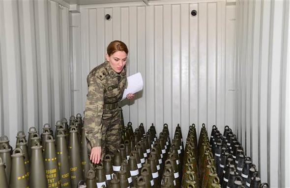 Afrində terrorçulara qan udduran qadın hərbçilər – FOTOLAR