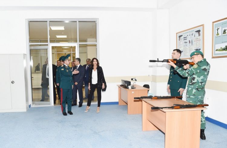 Mehriban Əliyeva DSX Xüsusi Məktəbinin yeni tədris korpusunun açılışında - FOTO
