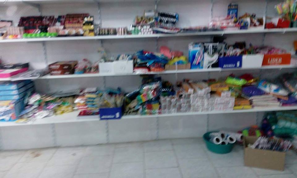 Bakıda nə alsan, 1 manata... - FOTOLAR