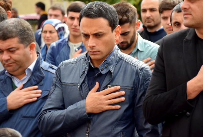 Azərbaycanlı icra başçısının hər kəsin marağına səbəb olan FOTOLARI