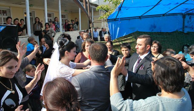 Bu gün onların da bayramıdır: aprel şəhidlərinin xanımları - FOTOLAR