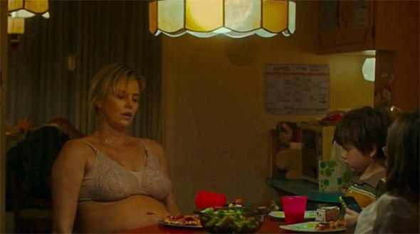 42 yaşlı aktrisa yeni filmi üçün bu kökə düşdü - FOTOLAR