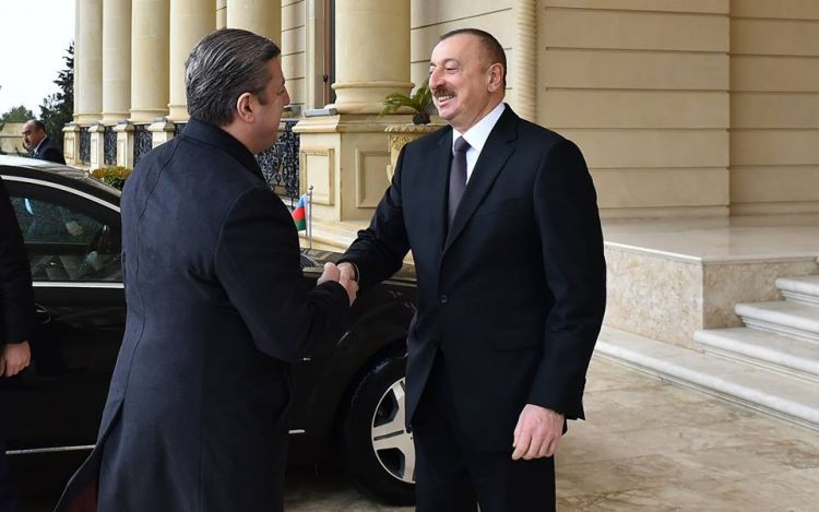 İlham Əliyev Gürcüstan baş naziri ilə görüşdü
