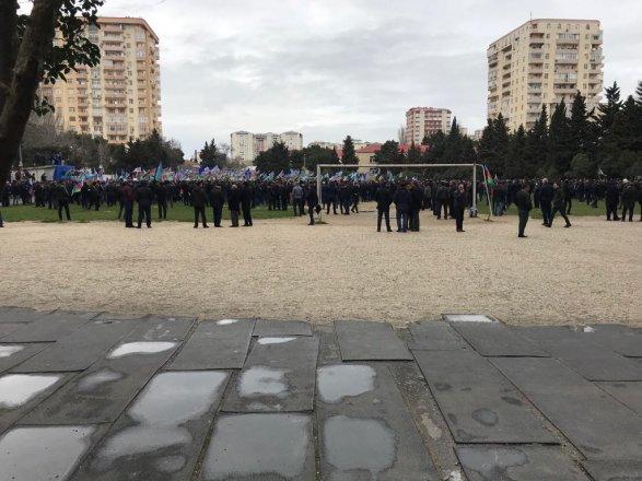 "Məhsul" palatası: ayaqyolu müxalifətinin mitinq matəmi