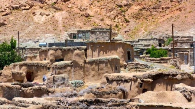 1 Metre Boyunda İnsanların Yaşadığı Yer: Makhunik Köyü