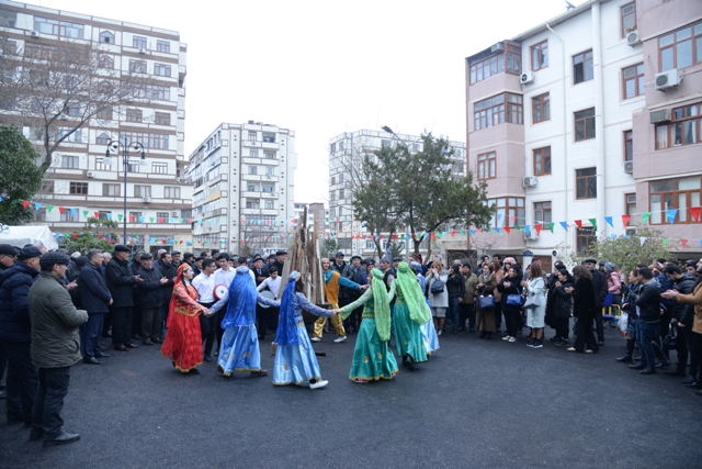 Nəsimi rayonunda bayram ərəfəsində növbəti “Abad həyət” sakinlərin istifadəsinə verildi