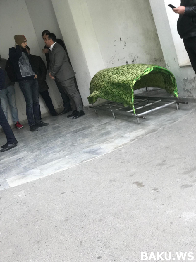 Səbinə Mirzəyevanın cənazəsi evinə gətirildi - Tanınmışlar axın etdi