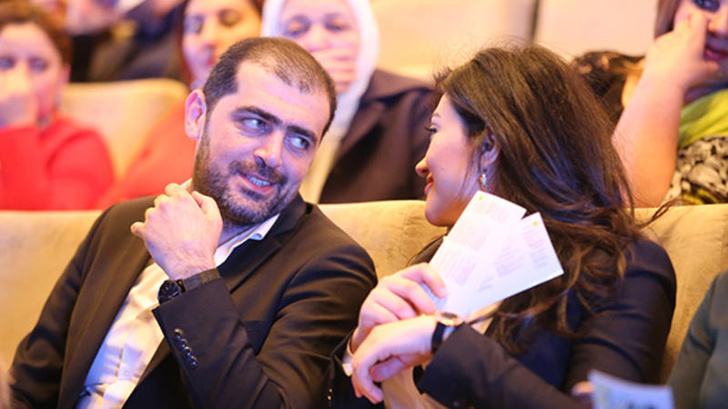 Tunar Çiçəkdən ibtiadi sinif müəlliməsinə görə ayrılıb? - FOTO