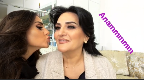 Tunar Çiçəkdən ibtiadi sinif müəlliməsinə görə ayrılıb? - FOTO
