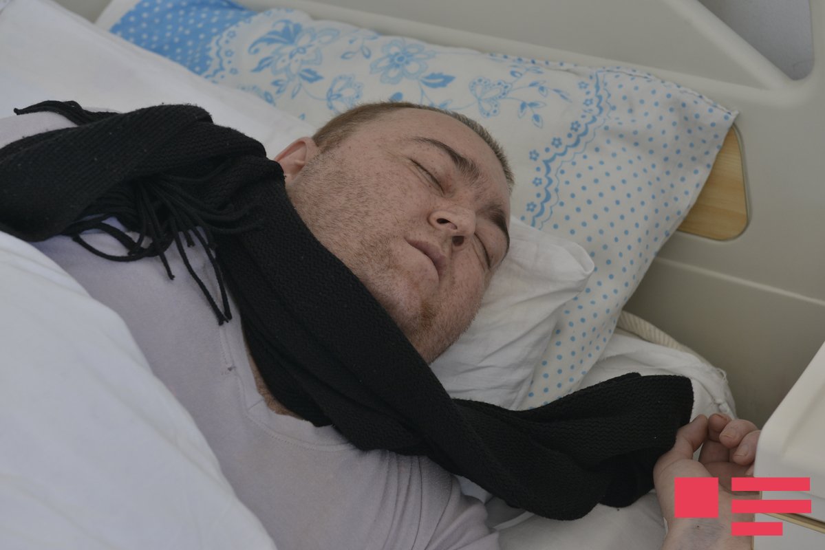 SOS! Aprel qəhrəmanı ağır durumda: “İndi də onun dar günüdür...” - REPORTAJ