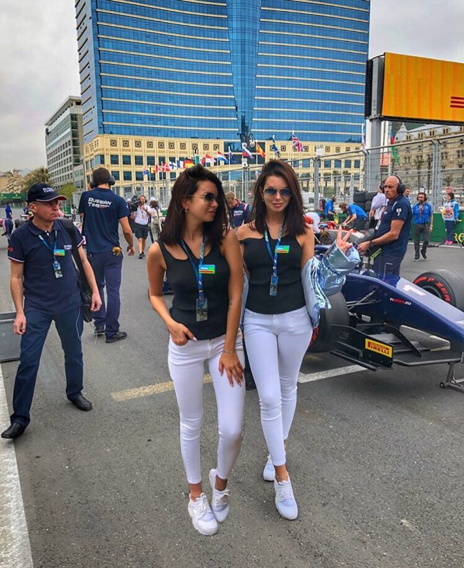 “Formula 1”ə görə Bakıya gələn erotik gözəllər - FOTOLAR