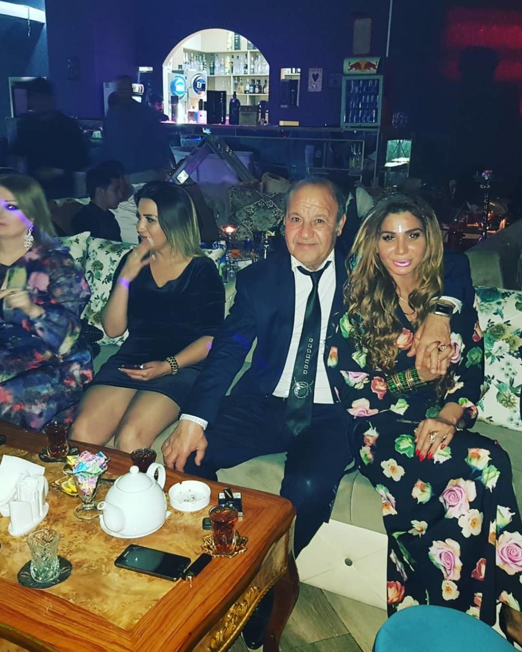 Əli Mirəliyevin gecə klubunda qızlarla sarmaş-dolaş - FOTOLARI