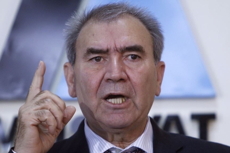 Emin Milli Əli Kərimli və Cəmil Həsənlini debata çağırdı - Qarşıdurma güclənir