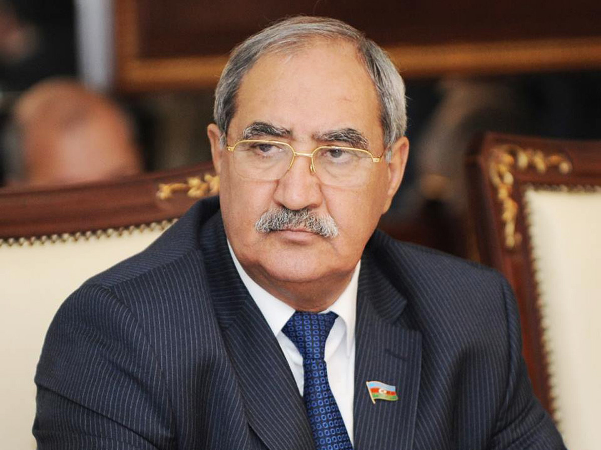 Rüstəm İbrahimbəyovun titullarının alınması üçün prezidentə müraciət edildi