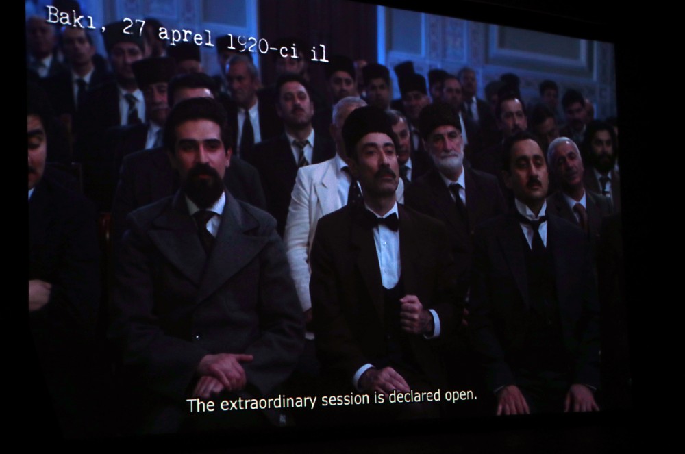 Cümhuriyyətin 100 illiyinə həsr edilən film təqdim edildi — Leyla və Arzu Əliyeva təqdimatda + FOTO