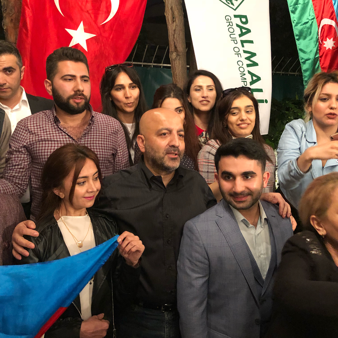 Mübariz Mənsimov azərbaycanlı tələbələrə iftar süfrəsi açdı - FOTO