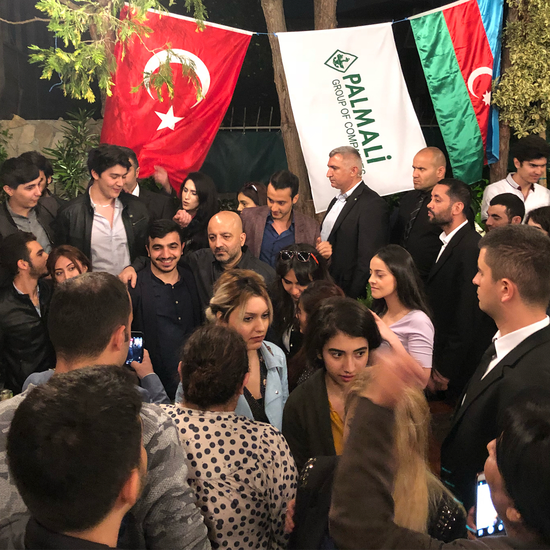 Mübariz Mənsimov azərbaycanlı tələbələrə iftar süfrəsi açdı - FOTO