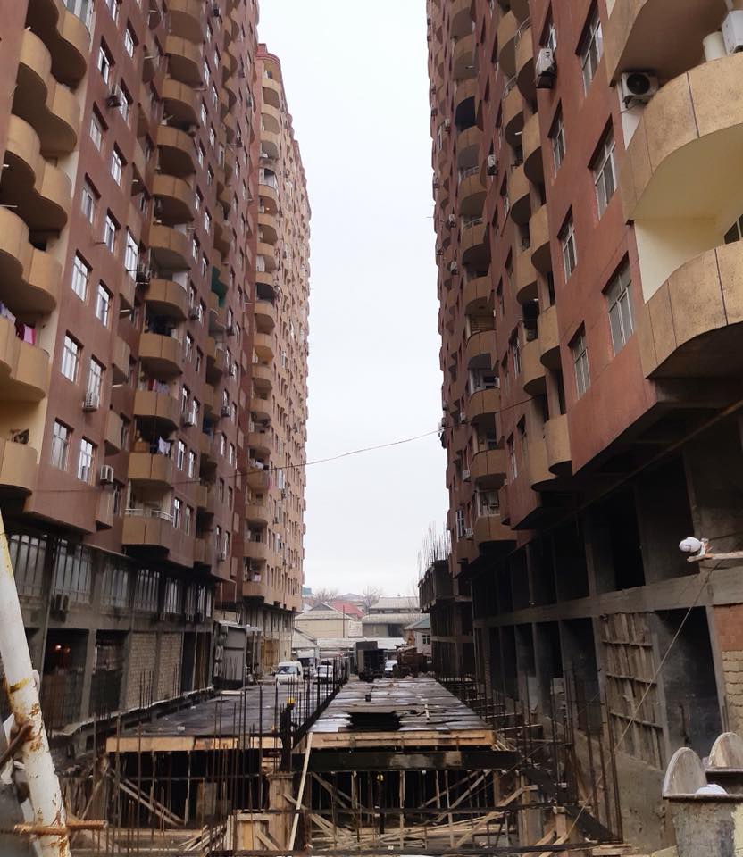 "Şərurlu İsfəndiyar" Bakı sakinlərini havasız qoyur - FOTO