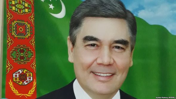 Türkmənistanda ölkə prezidentinin portretləri dəyişdirildi - FOTO
