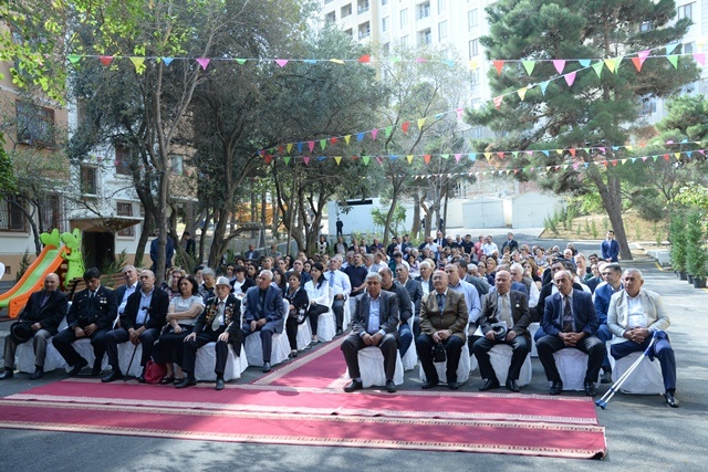 Nəsimi rayonunda vətəndaşların səyyar qəbulu - FOTOLAR