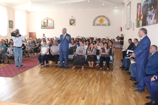 Nəsimi rayonunda vətəndaşların səyyar qəbulu - FOTOLAR