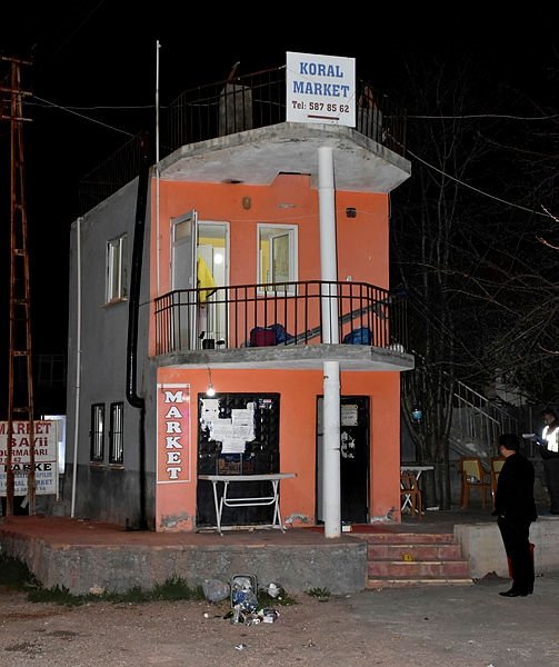 Sevdiyi qızı ona vermədilər deyə bütün ailəni öldürdü - FOTOLAR