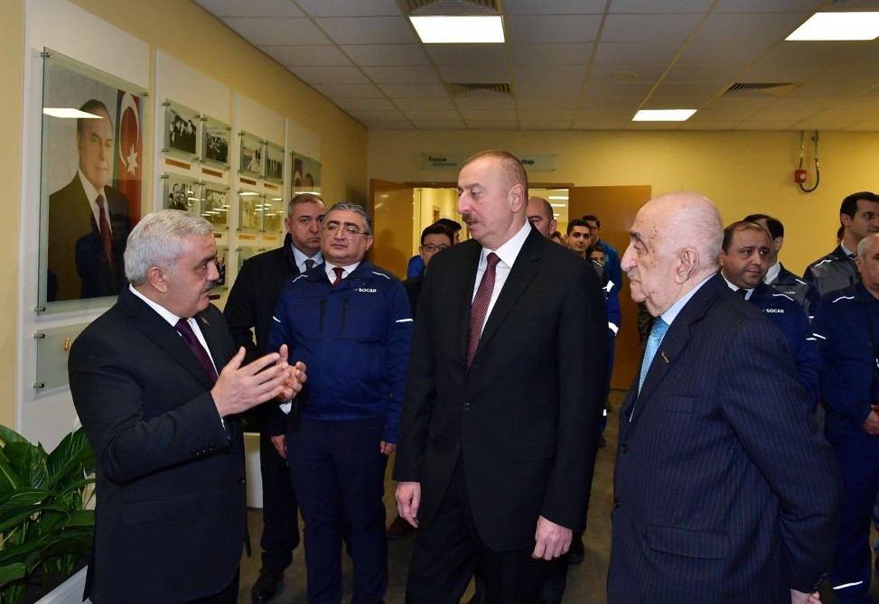 İlham Əliyev Sumqayıtda zavodunun açılışında iştirak edib - FOTOLAR
