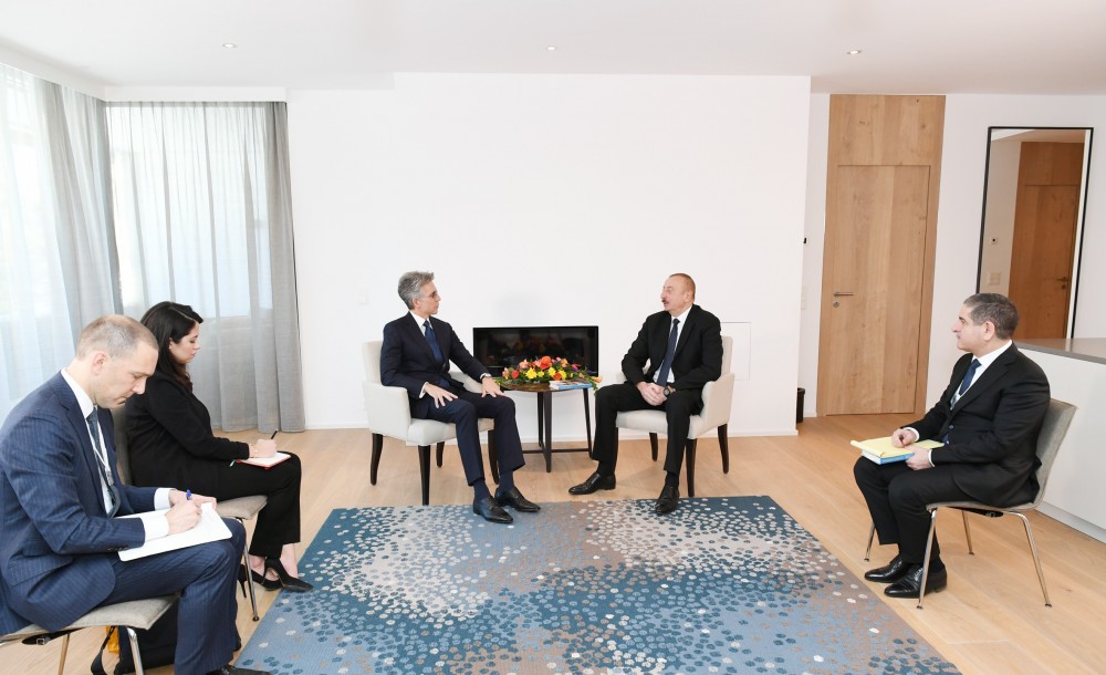 Prezident Makdermotla görüşdü- FOTO