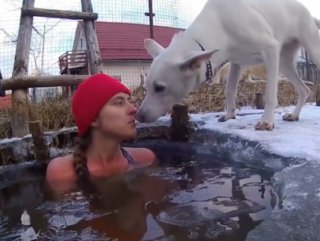 Rus xüsusi təyinatlılarına dərs verən türk qızı – Foto/Video