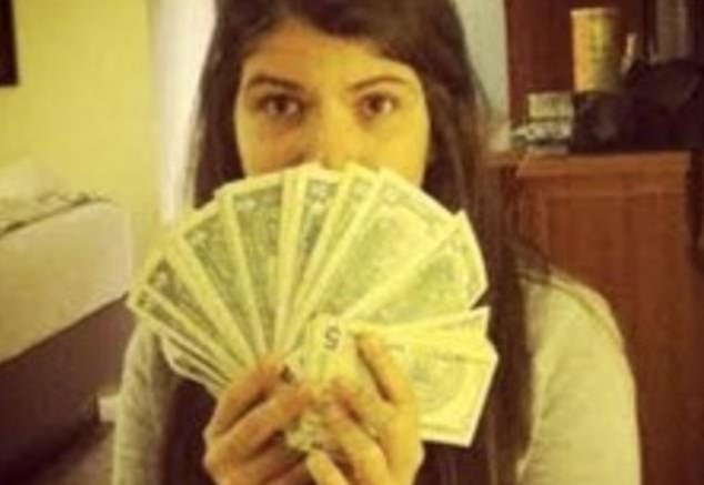 Venesuellanın zəngin uşaqları sosial medianı zəbt etdi - FOTOLAR