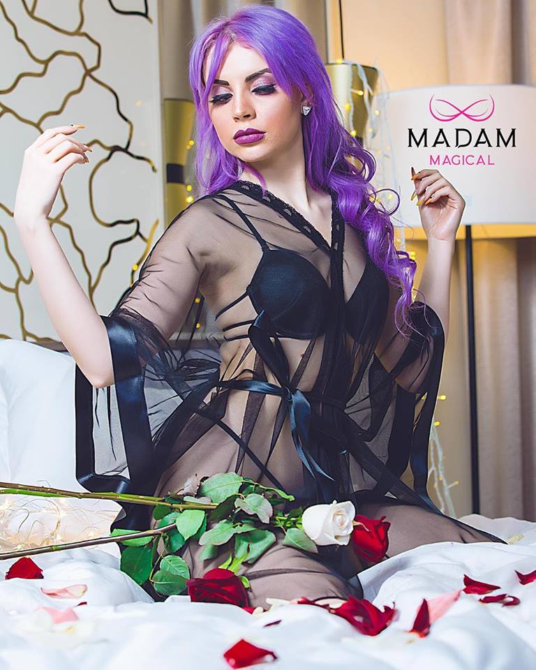 Məşhur azərbaycanlı modelin oteldə görüntüsü yayıldı - FOTO