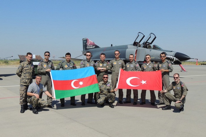 Bu gün şahinlərimizin bayramıdır - FOTO