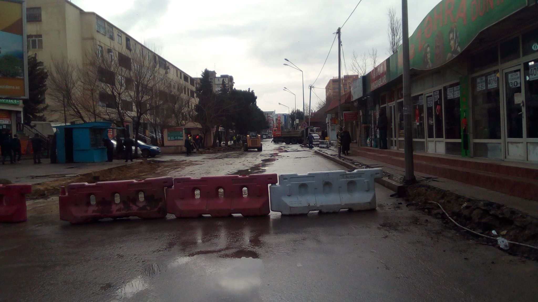 Məşhur bazar sökülür? -FOTOLAR
