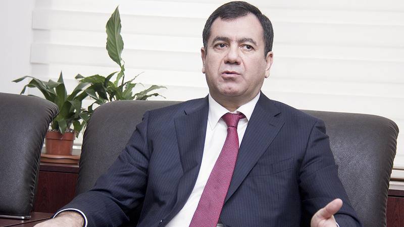 Vaxtilə AXCP və Müsavatda olub, sonra onlardan üz döndərən deputatlar - SİYAHI