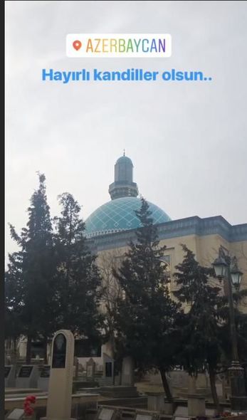 Sibel Can “Mir Mövsüm Ağa” ziyarətgahına getdi — FOTO