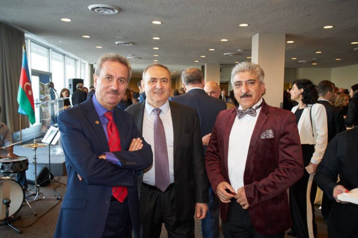24 ildir Nyu-Yorkda Azərbaycanı təbliğ edən yəhudi - FOTO