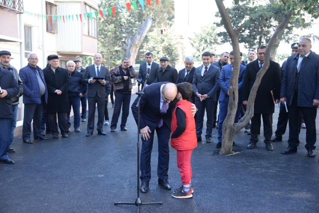 Nəsimi rayon İcra Hakimiyyətinin Başçısı “Açıq mikrafon”la qəbul keçirib