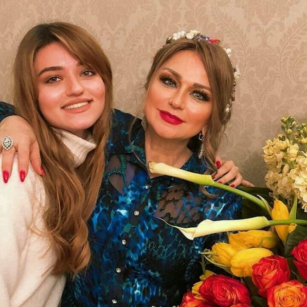 Mələkxanım Əyyubovanın hamıdan gizlətdiyi, özündən gözəl qızı-Novruz bayramından yeni - FOTO