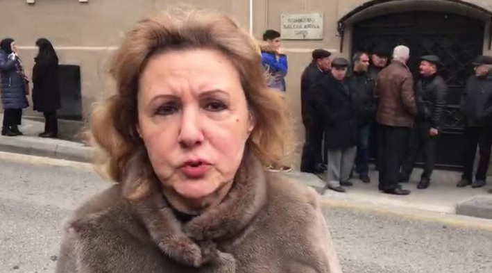 Cahangir Hacıyevin bacısı aeroportda saxlandı – Foto