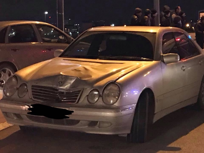 Bakıda maşın yolu keçən piyadanı vurub öldürdü - FOTO