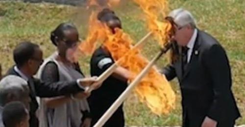 Bu ölkənin birinci xanımı az qala yanacaqdı - FOTO