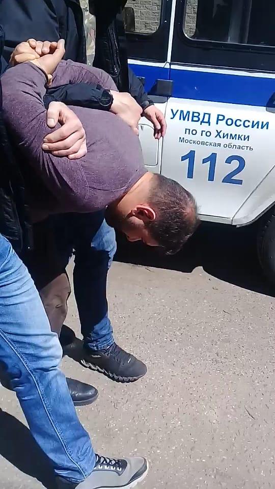 Rusiya saxlanılan azərbaycanlı jurnalisti polislər döyüb - FOTO