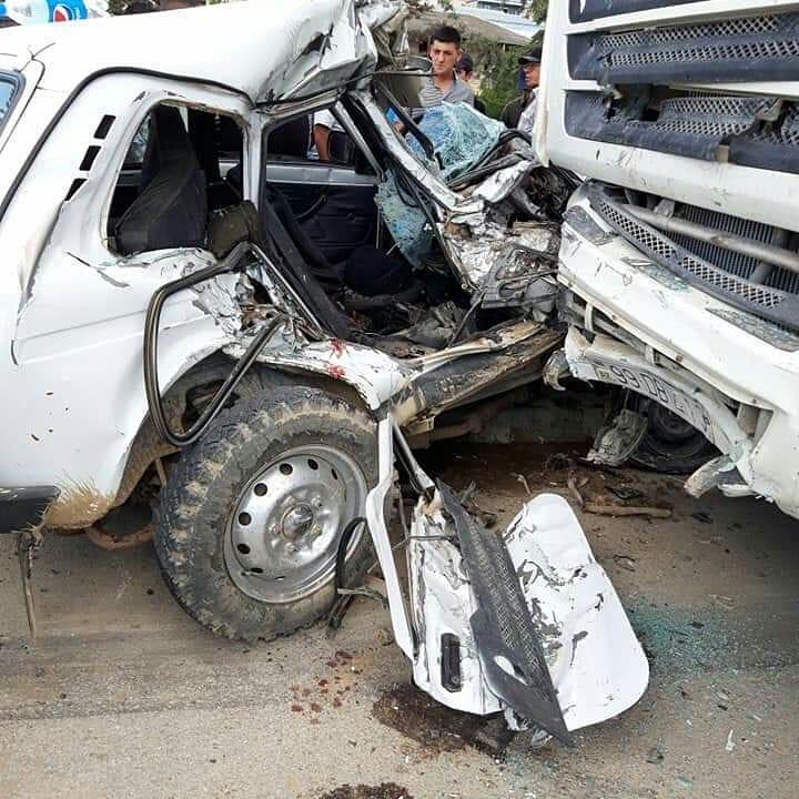 Şamaxıda dəhşətli hadisədə ölən gənc qardaşlar yanaşı dəfn edildi