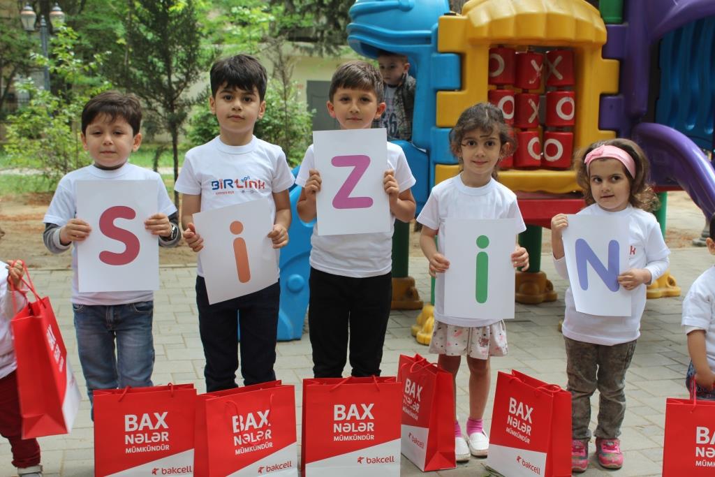 Bakcell uşaqlara İnternetdən təhlükəsiz istifadəni öyrədir