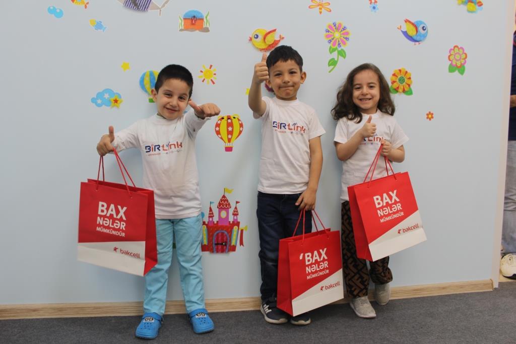 Bakcell uşaqlara İnternetdən təhlükəsiz istifadəni öyrədir