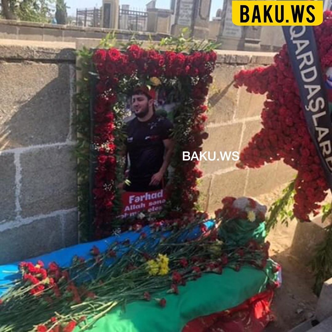Dünya çempionumuz Fərhad Poladovun məzarından - FOTO