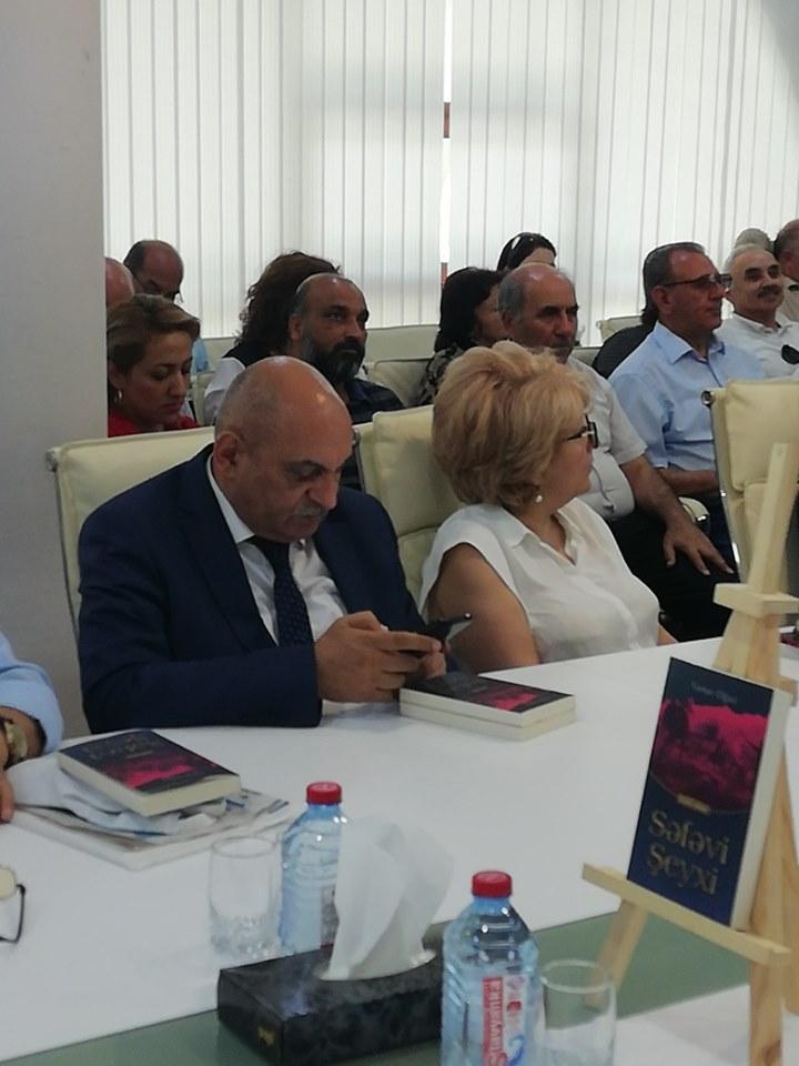 Yunus Oğuzun “Səfəvi Şeyxi” romanı təqdim olundu – Ədəbiyyat İnstitutunda/FOTOLAR