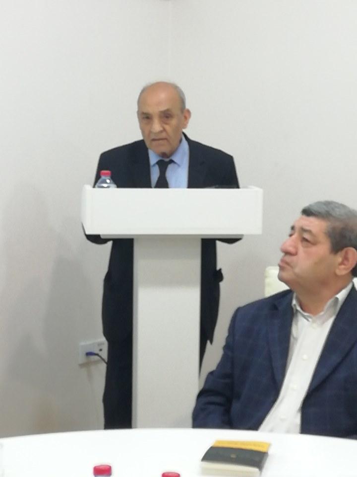 Yunus Oğuzun “Səfəvi Şeyxi” romanı təqdim olundu – Ədəbiyyat İnstitutunda/FOTOLAR